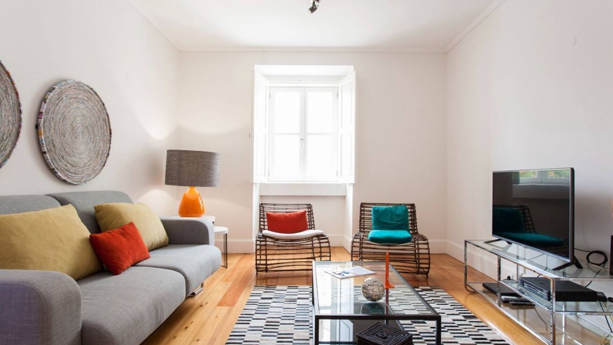 Santa Maria Maior Apartment | JOIVY Stylish 2BR Apt w/balcony at the heart of Baixa
