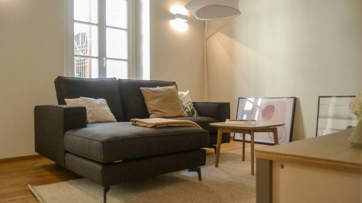 Cerchia dei navigli Apartment | JOIVY Superb 2 BR Apt close to Sforzesco Castle