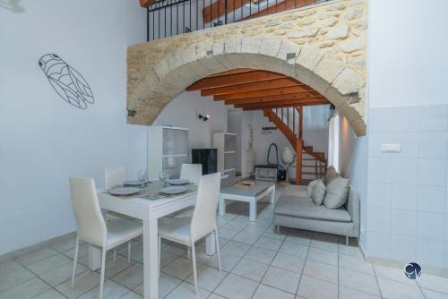 Roquemaure Apartment | Joli appartement avec Mezzanine