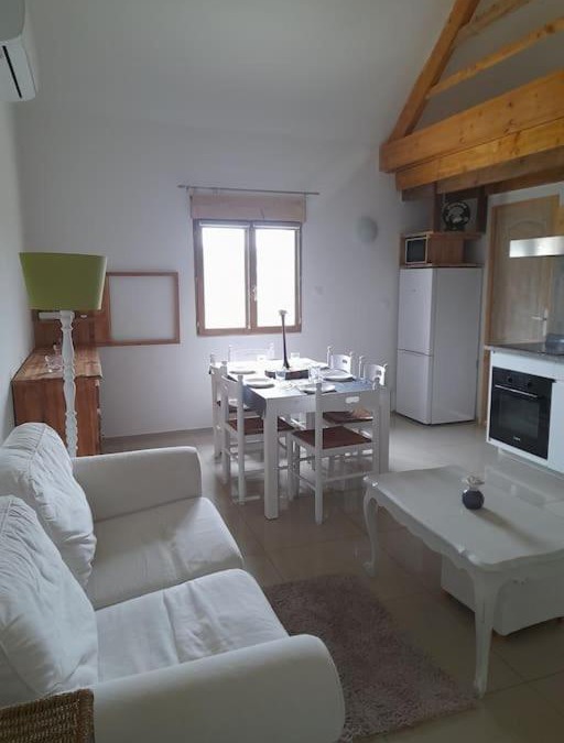 Maisse Apartment | Joli Duplex climatisé du Domaine d'Alizira