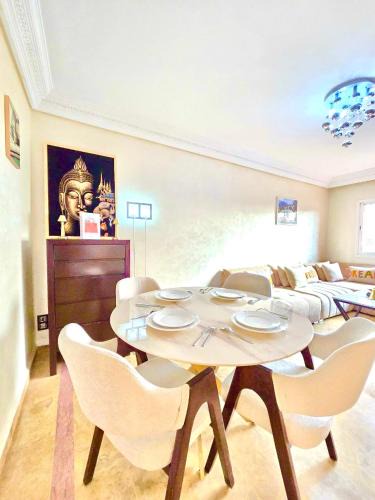Oulad Khallouf Apartment | Joli et chic Appartement à Marrakech - balcon privé et confort