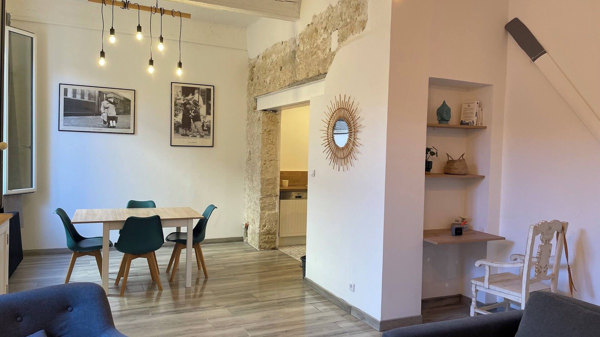 Meze Apartment | Joli T2 Dans le Centre de Mèze