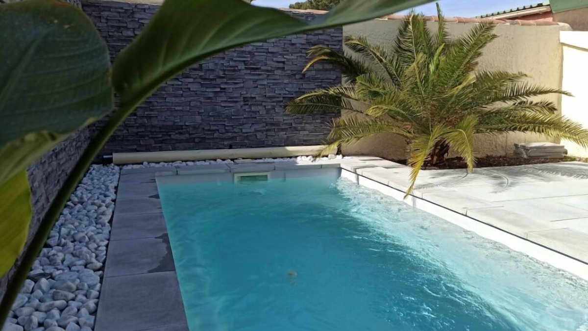 Marignane Bed & Breakfast | Jolie Suite Privée, Proche Aéroport