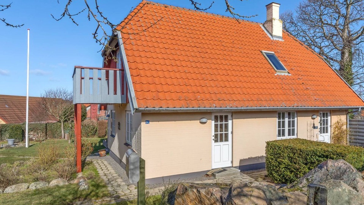 Sandvig House | "Jolin" - 200m from the sea by Interhome