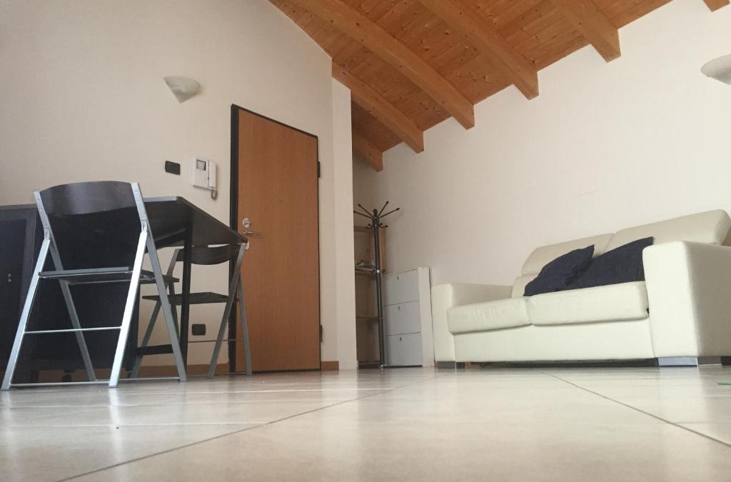 Bergamo Apartment | Jomary Apartment