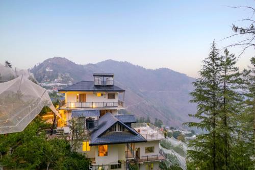 Theog Cabin | Jomotel Dayaar - An Apple Orchard Villa