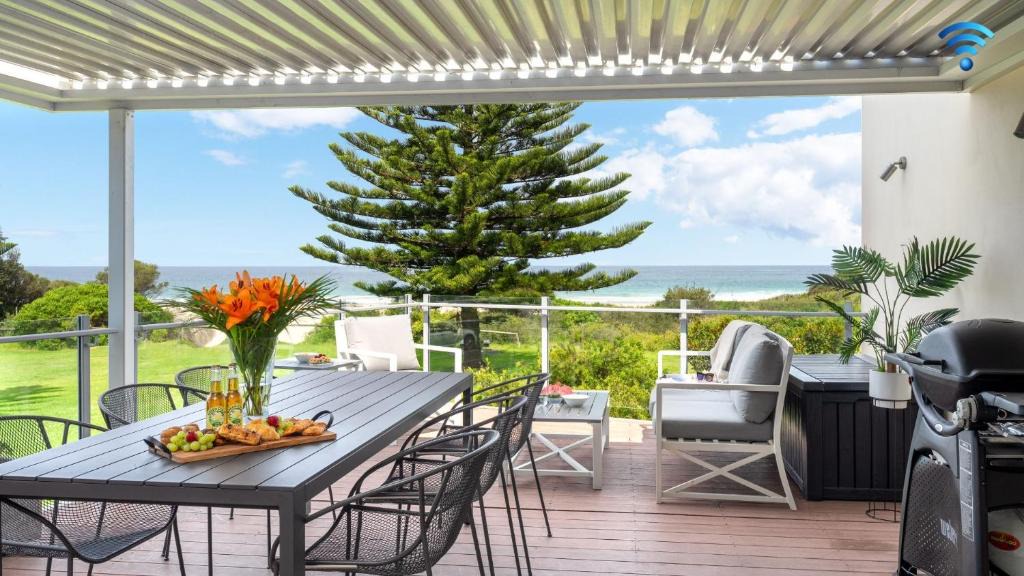 Kiama Downs House | Jones Waterfront Beach Escape