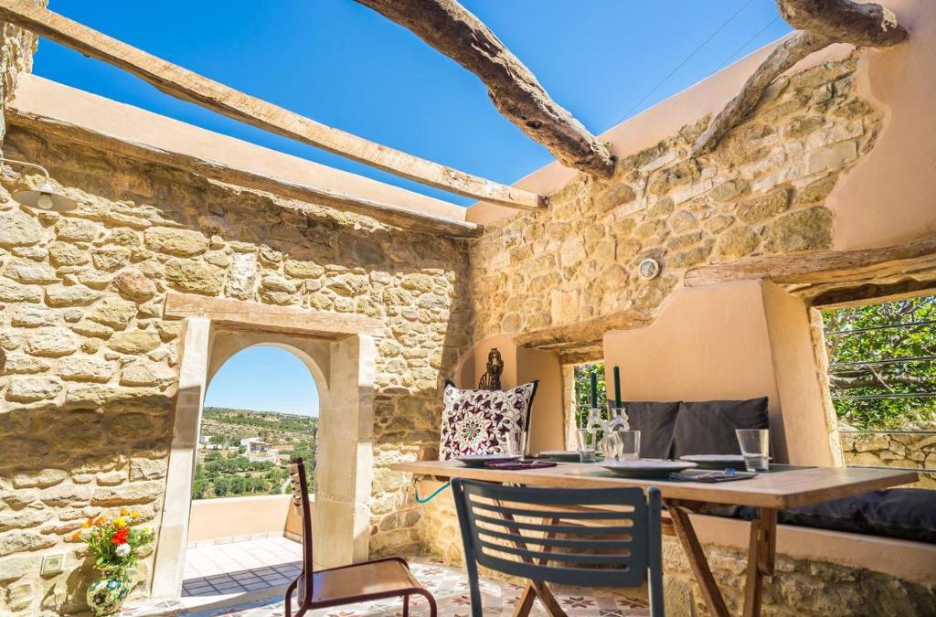 Sitia House | Joy: Artist's Stone House With Countryside Views