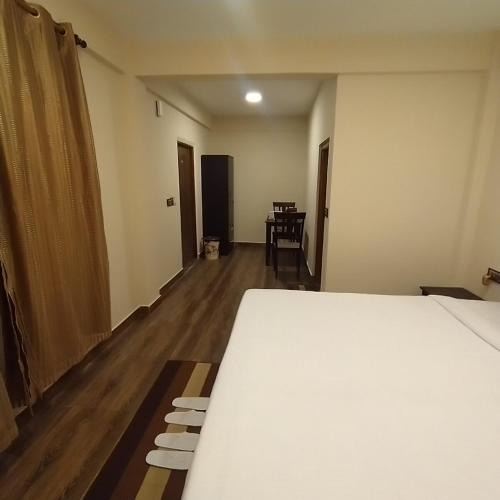 Cherrapunji Hotel | Joyous Rooms