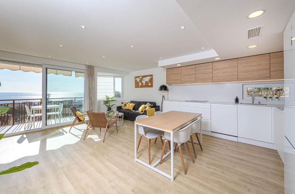 Pedregalejo Apartment | Juan Valera - Bellavista