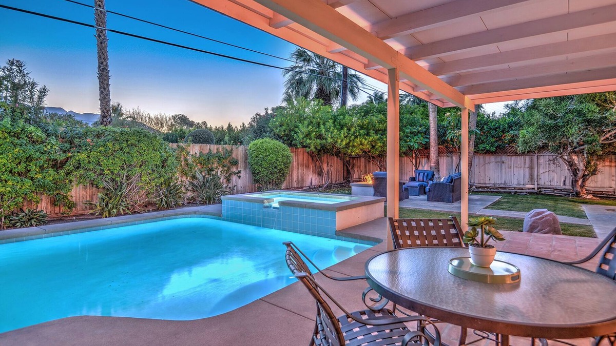 Sunmor House | Juanita - Spacious 3 Bedroom home in Sunmor!