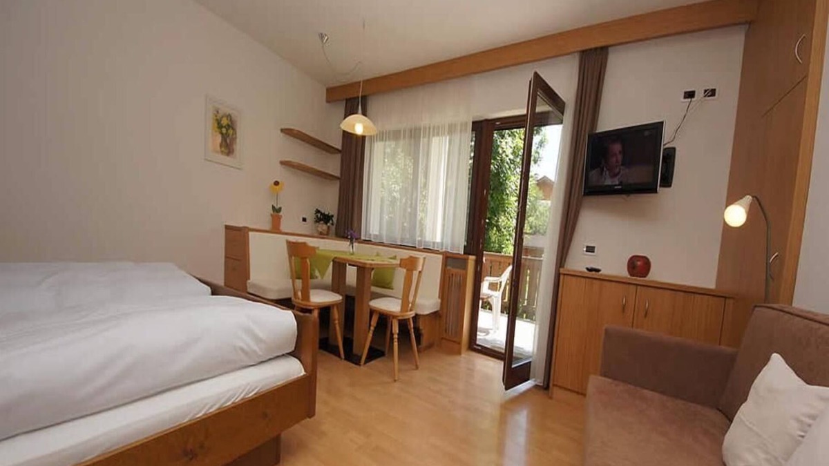 Badia Apartment | Juel one-room apartment