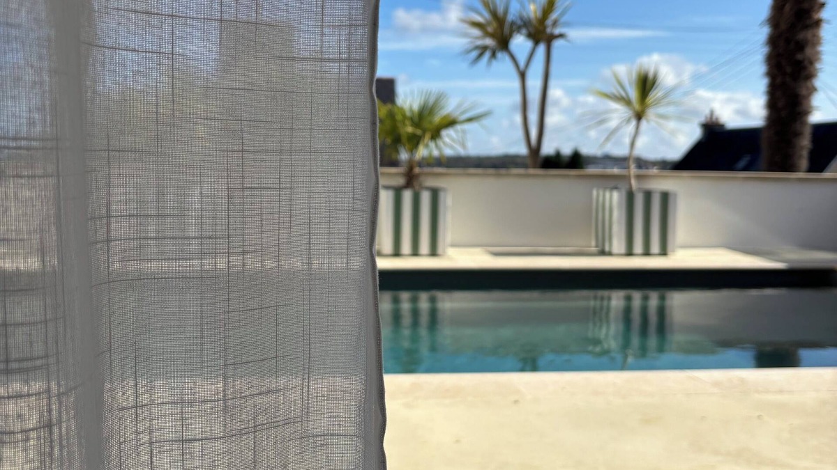 St.-Martin-des-Champs Villa | Julia's house - Private pool and jacuzzi