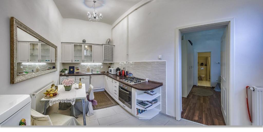 Erzsebetvaros Apartment | Julia's Home