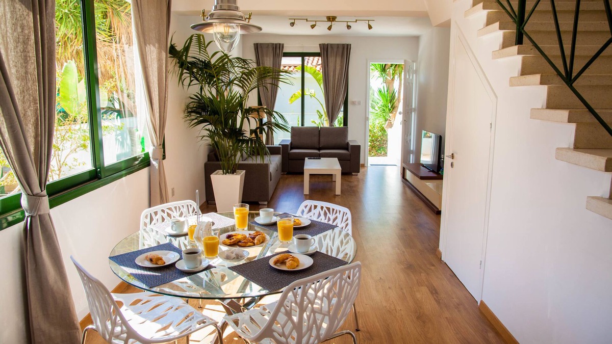 Kissonerga Hotel | Julipapas Gardens