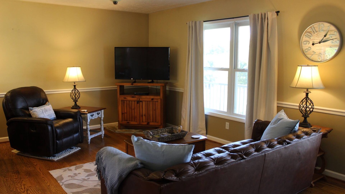 Piper Gap House | June’s Place In The Country