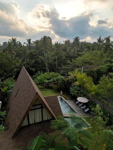 Petulu Villa | Jungle View Pool Villa - KayuKaya Ubud