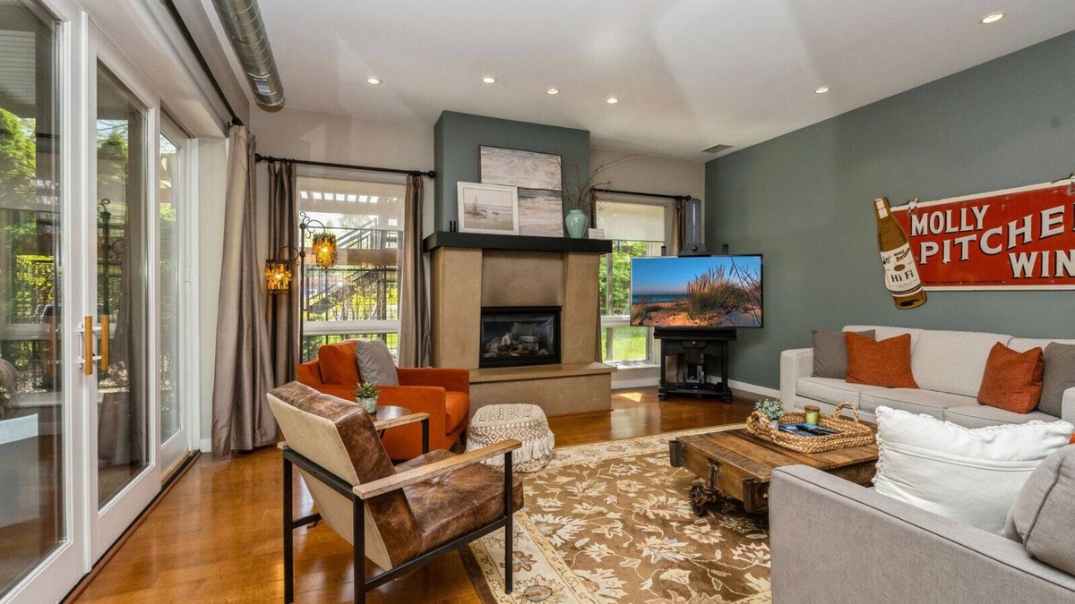 Shorewood-Tower Hills-Harbert Condo | Juniper Presents: A Cool Harbert Loft Near Beaches with Fire Pit