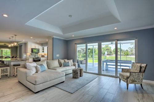 Tequesta House | Jupiter Home with Private Pool and Putting Green!