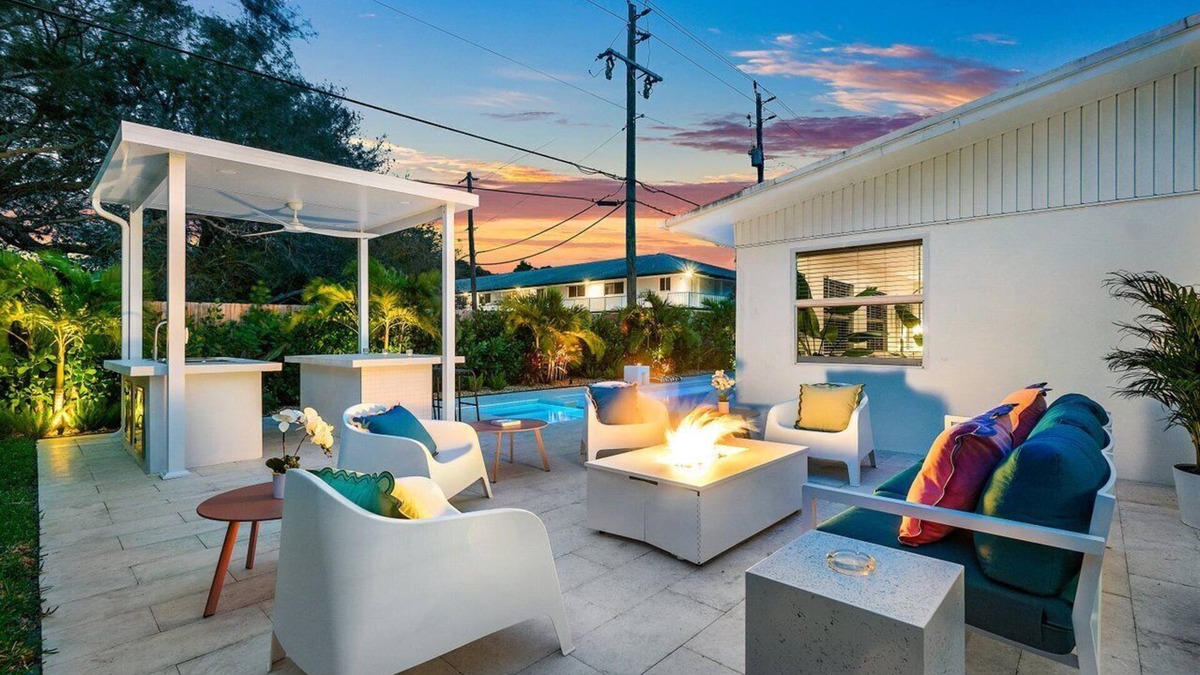 Tequesta House | Jupiter Sands, Tequesta | Pool/Spa. Sleeps 10!