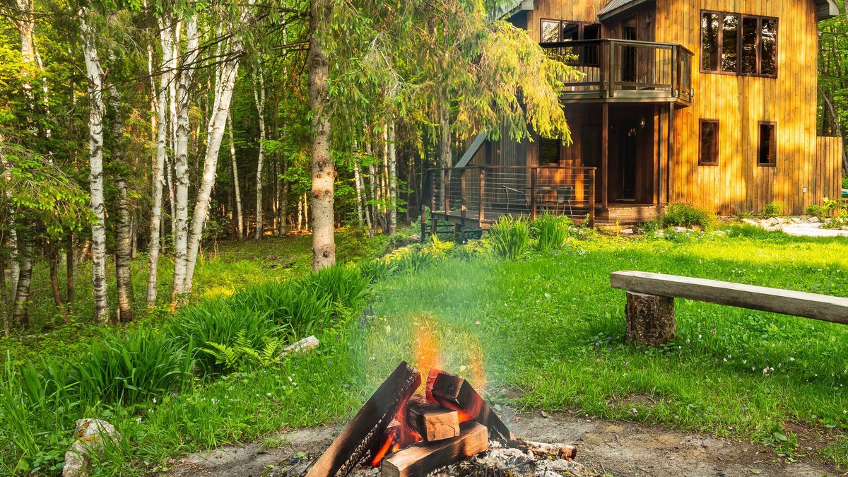 Lac Sainte-Marie Ski Chalet | Just 8 minutes away from Mont Sainte-Marie!