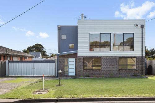Indented Head House | Just Beachy