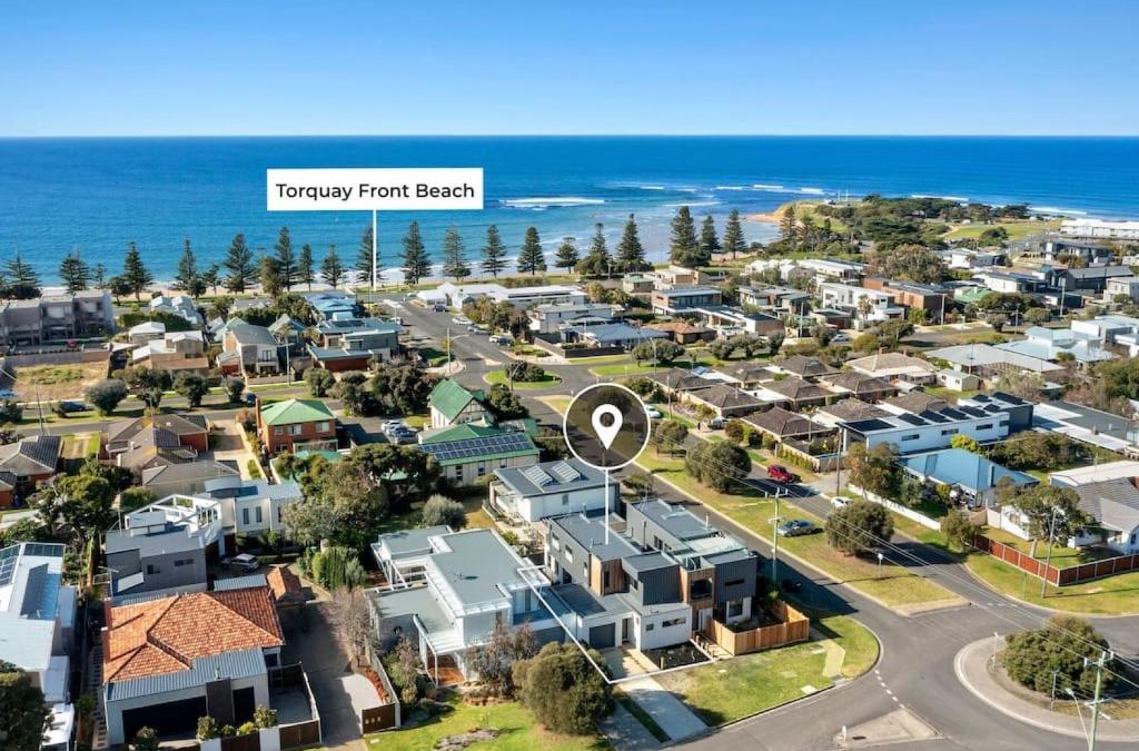 Torquay House | Just built luxury Townhouse