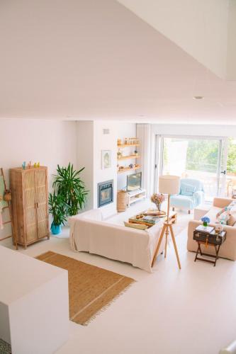 Lanhelas Villa | Just Like Home - Guarda Rios