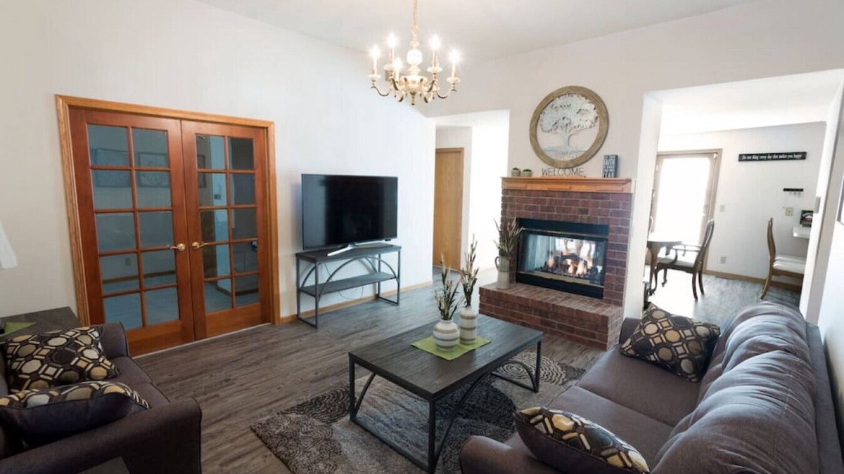 Lincoln House | Just Like Home- Lincoln