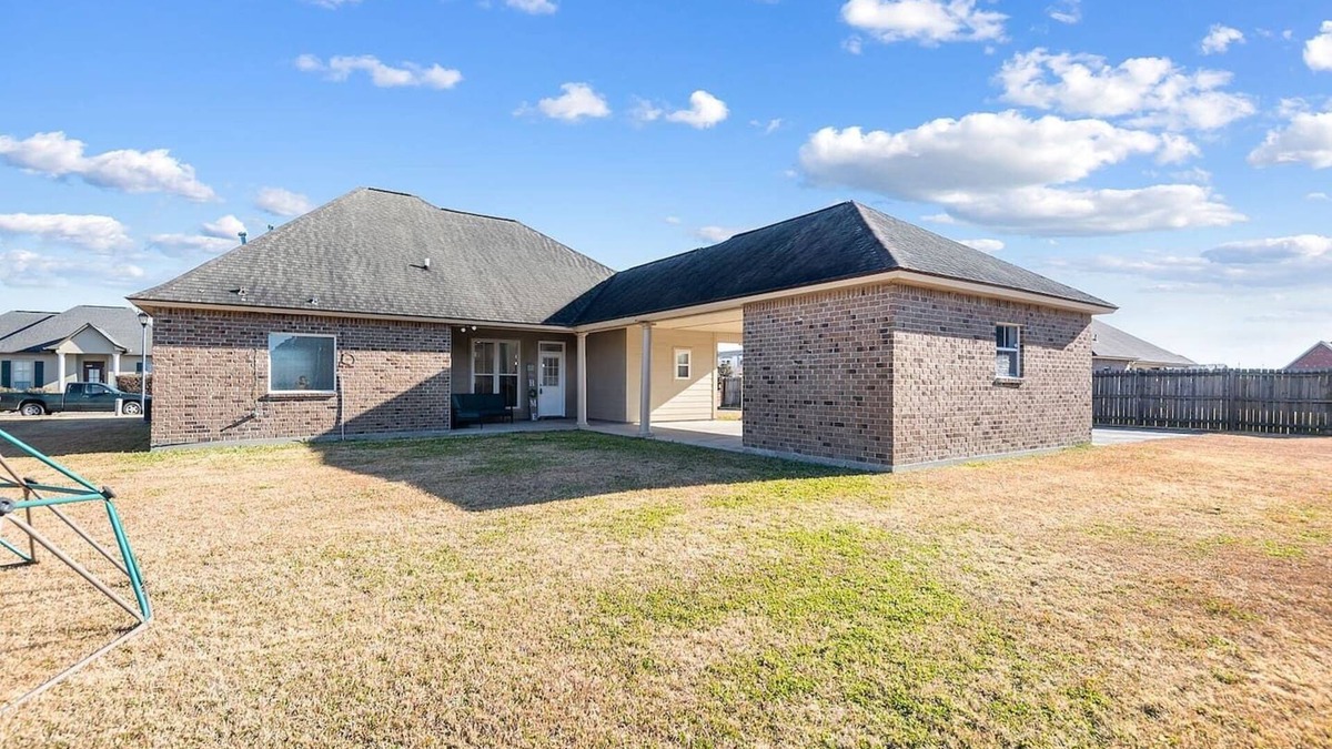 Sunshine House | Just minutes from LSU, SU & Downtown Baton Rouge!