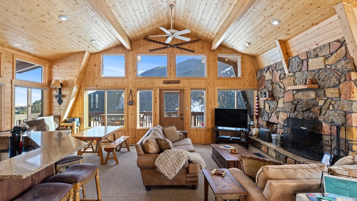 Red Lodge House | Just Minutes to lift & Hot Tub -West Fork Haven