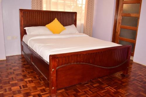 Eldoret Villa | Just Olives and Roses