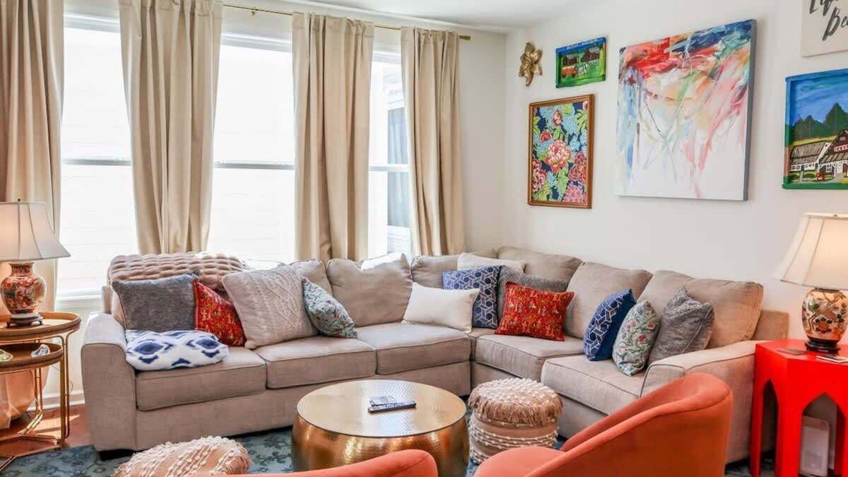 Oxford House | Just Peachy by Apex Short Term Stays