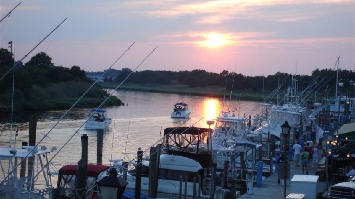 Lewes Condo | JUST RELEASED.SPECTACULAR SUNSETS- WATERFRONT 2- BED/2- BATH CONDOnPOOL/WIFI