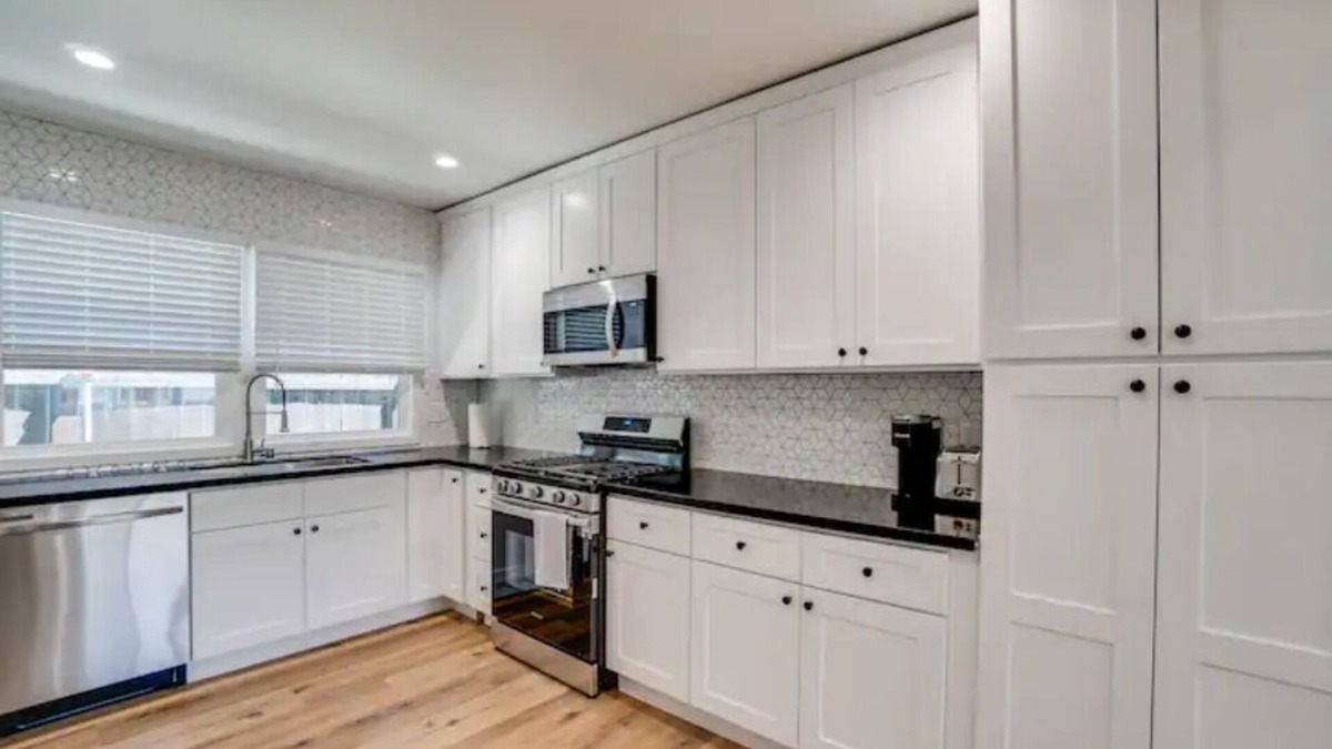 North Central House | Just Remodeled! Stylish, Brand-new, Altadena House