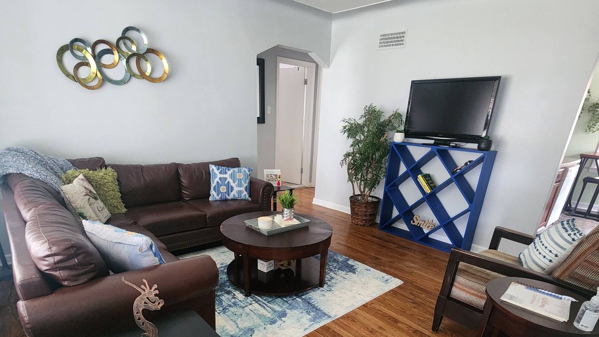 Eastpointe House | *Just updated* Cozy home away from home.