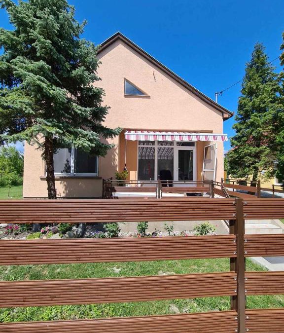 Balatonmariafurdo House | Két szobás, teraszos, kertes vendégház