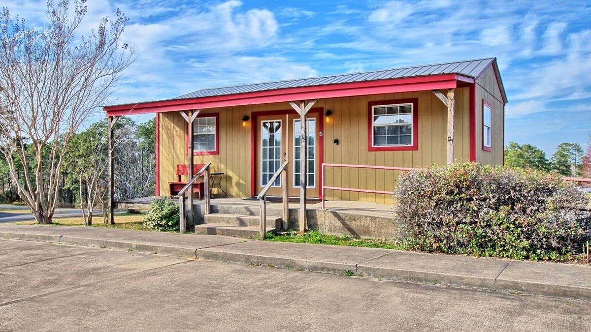 South Toledo Bend Cabin | K&M Lake Rentals Cabin #4