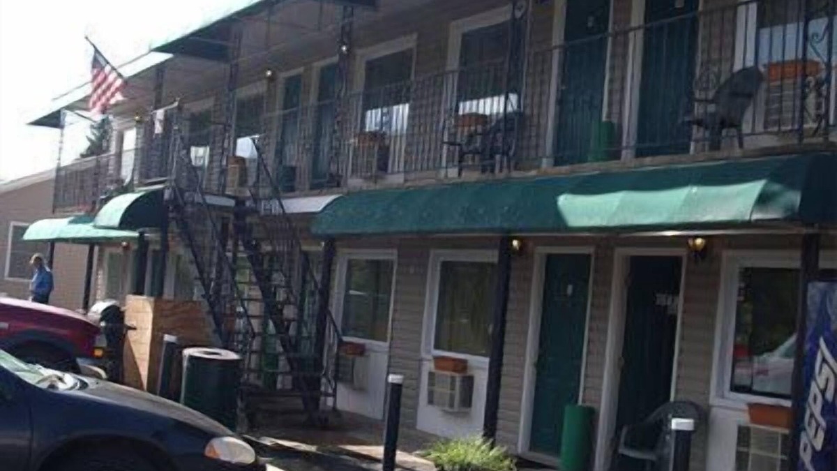 Baldwin Hotel | K-River Motel & Campground