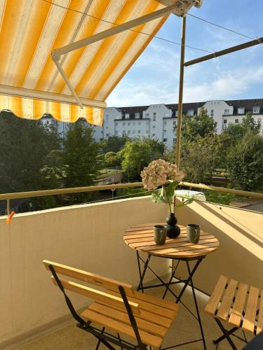 Alt-Muhlburg Apartment | KA-City, 3 Zi, 75qm, Parken, Balkon, WLAN, Netflix ruhige Lage