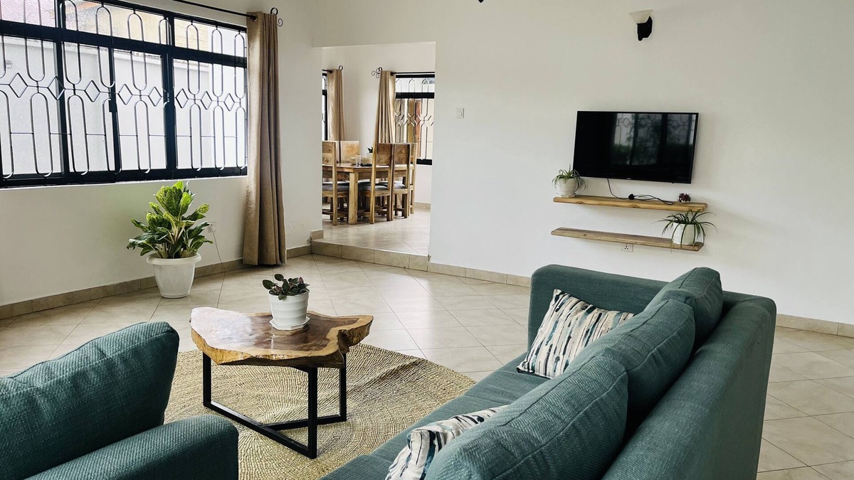 Arusha House | Kaanyi Homestay a beautiful & simple place that says - "Welcome home."