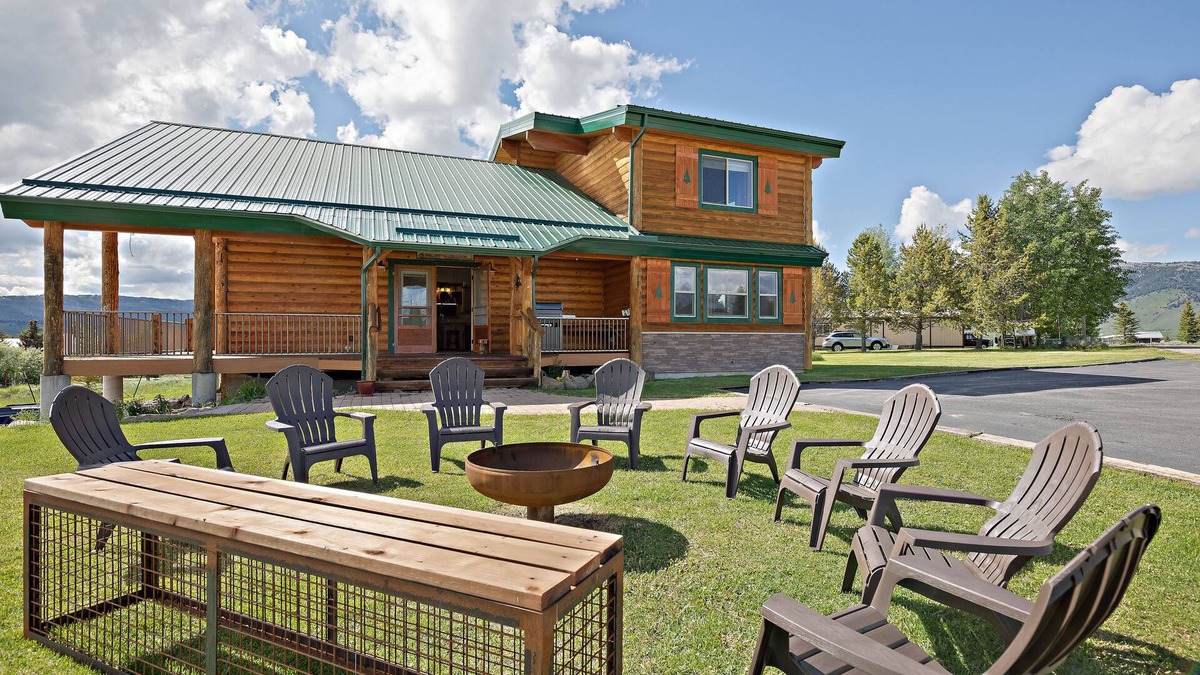 Island Park Cabin | KABINO: Henrys Lake Hot Tub FirePit Pool Table Mtn & Water Views WiFi Satellite Fishing Trails