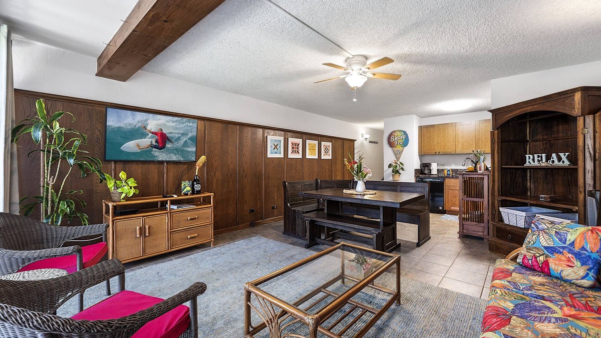 Historic Kailua Village Condo | Kalani Kai#109 1st Floor, Remodeled Unit in Heart of Kona Town! Best location