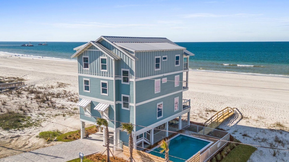 Mexico Beach House | Kaleidoscope: 6 BR in MB- Beachfront, Pri. Pool, Sleeps 24, Pet Friendly!