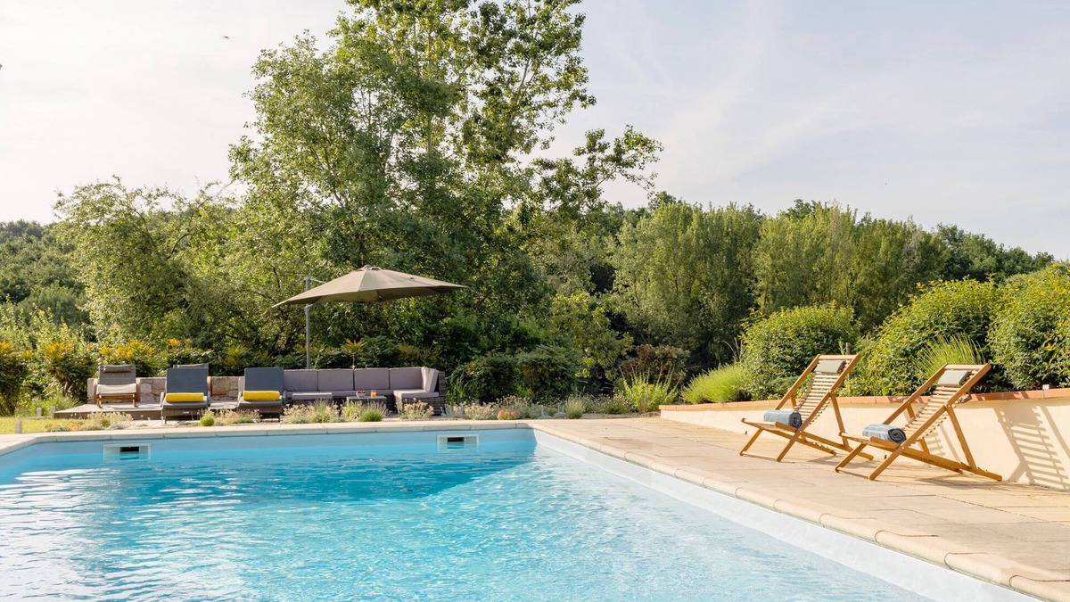 Puygaillard-de-Lomagne Cottage | Kalia House. Private pool & summer kitchen. Games room + fitness equipment