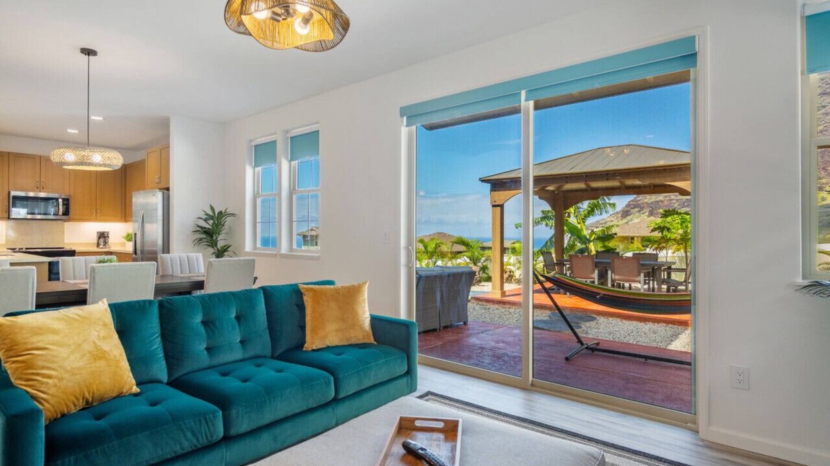 Makaha Valley House | Kalo Homes - Makaha Modern
