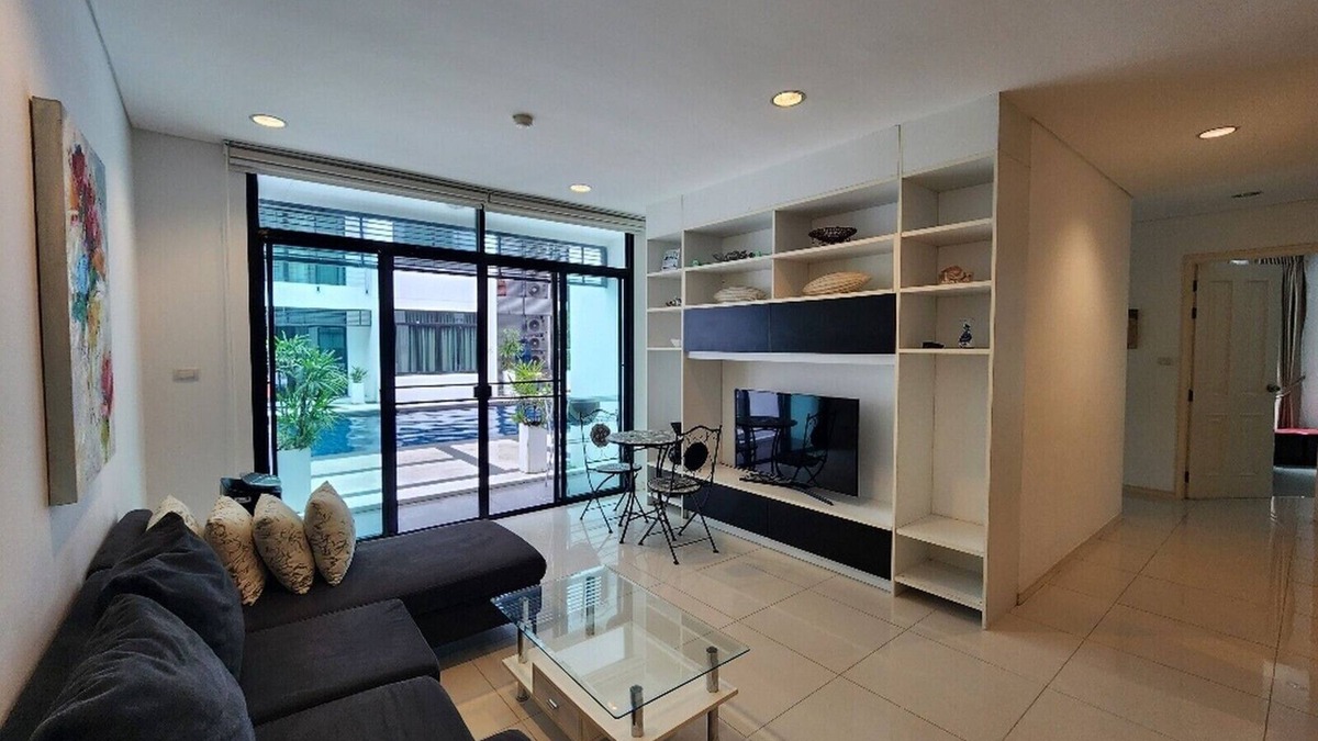 Kamala Apartment | Kamala Regent 3 Bedroom Apartment Pool View by RESAVA