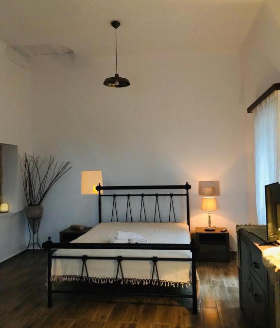 Omales Apartment | Kamares Stone House 2
