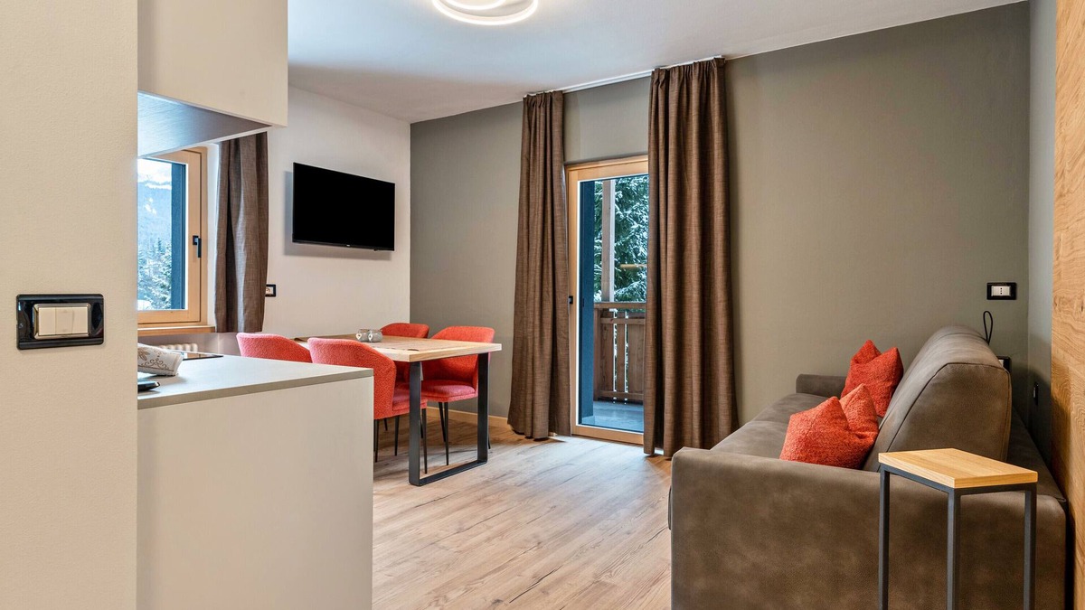 Campitello di Fassa Apartment | Kamerloy Apartments - B with Mountain View, Wi-Fi, Balcony and Garden