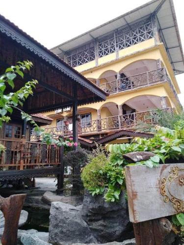 Lumut Hotel | KAMILA MOTEL TELUK SENANGIN